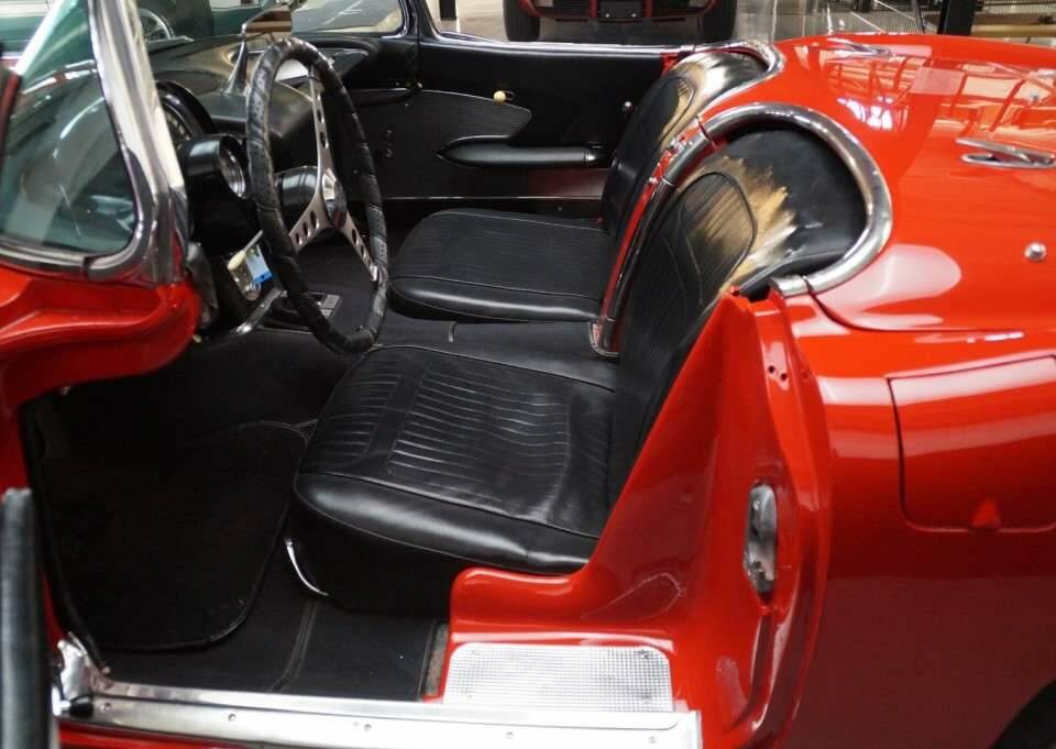 Image 6/50 of Chevrolet Corvette (1958)