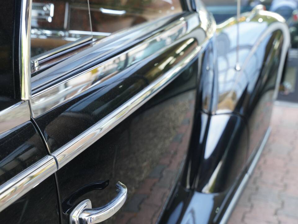 Image 34/50 of Mercedes-Benz 300 S (1953)