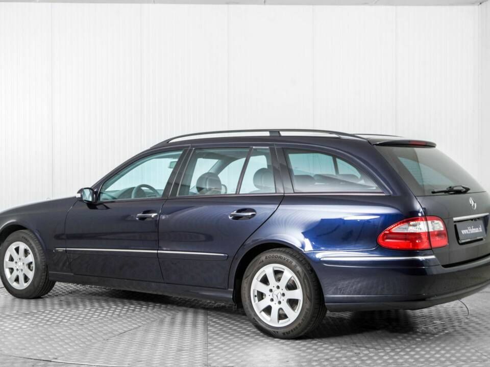 Bild 6/50 von Mercedes-Benz E 320 T 4MATIC (2004)
