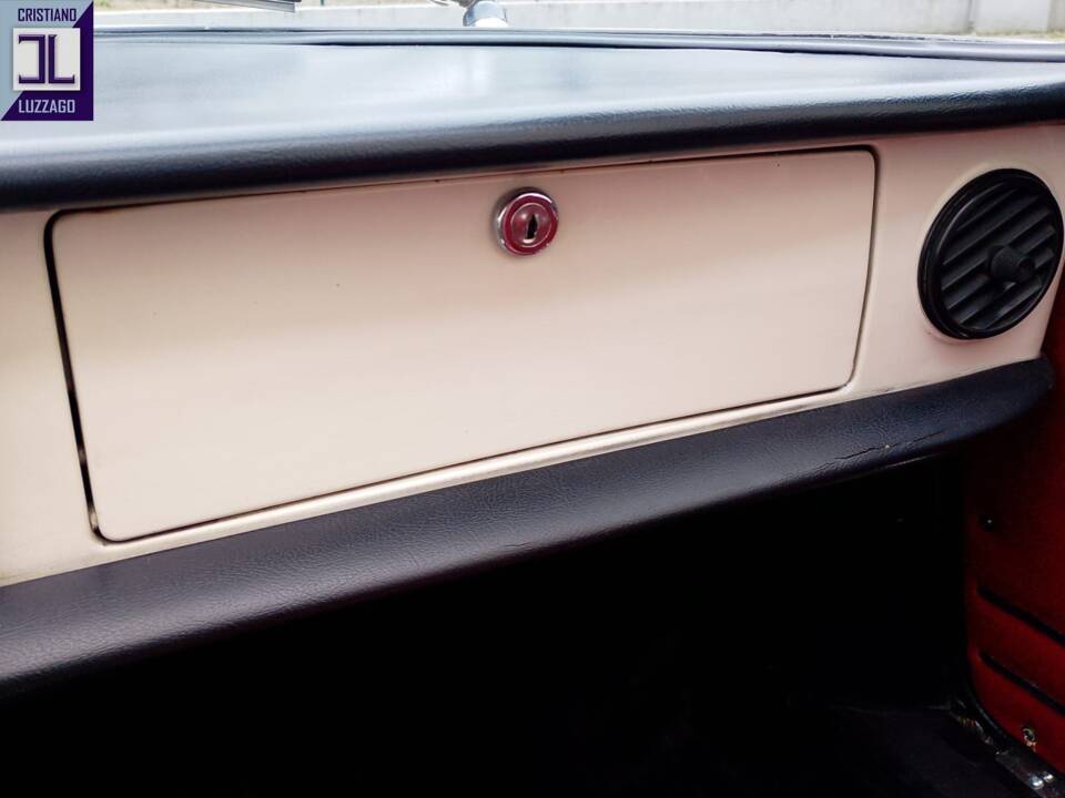 Bild 36/52 von Alfa Romeo 1750 Spider (1969)