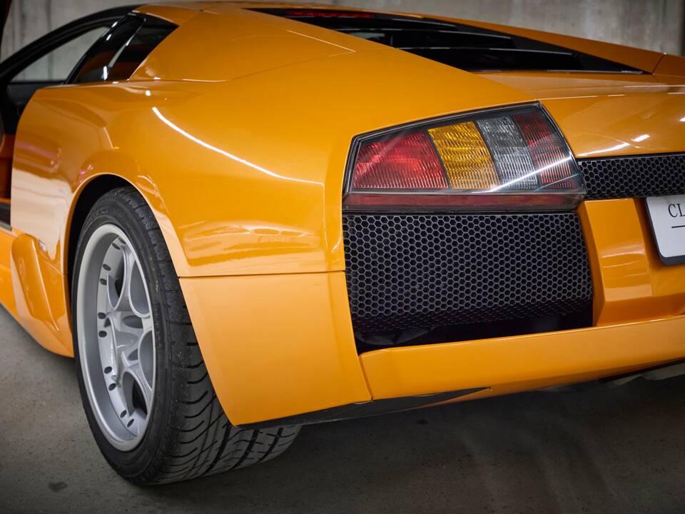 Image 71/99 of Lamborghini Murciélago (2003)