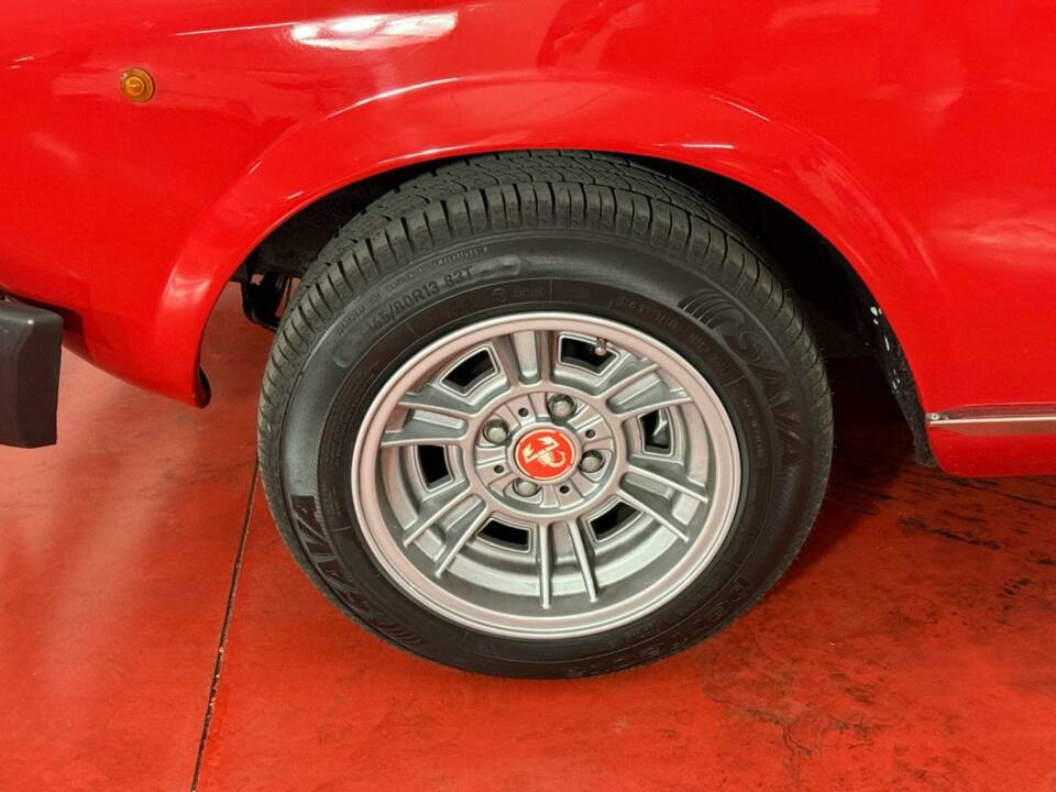 Image 36/50 de FIAT 124 Spider CS1 (1978)