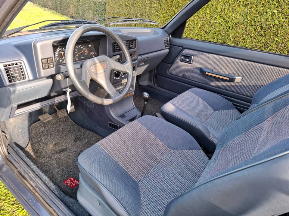 Image 12/27 de Peugeot 309 (1990)