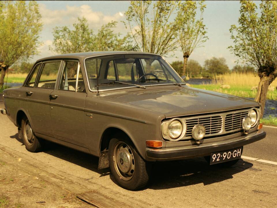 Image 1/9 of Volvo P 144 (1968)