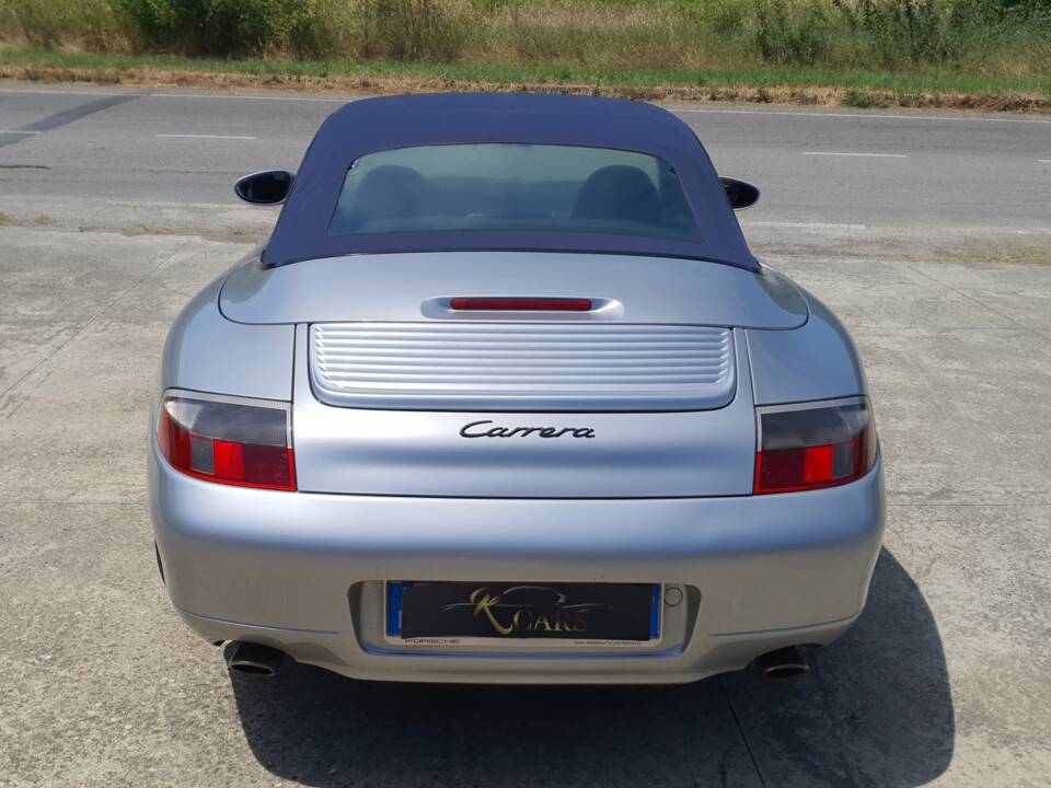 Image 15/31 de Porsche 911 Carrera (2000)
