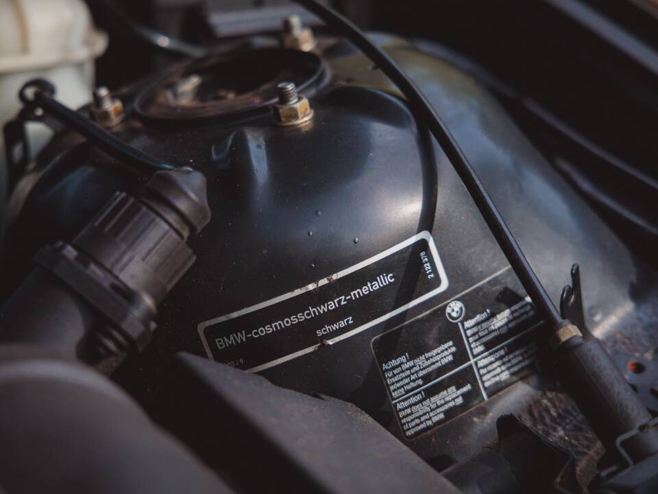 Immagine 35/37 di BMW M3 (1997)