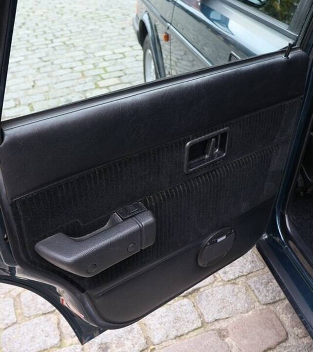 Immagine 46/51 di Volvo 245 Super Polar (1993)