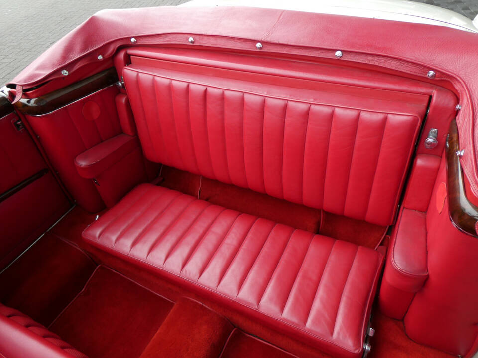 Immagine 15/29 di Mercedes-Benz 220 SE Cabriolet (1960)