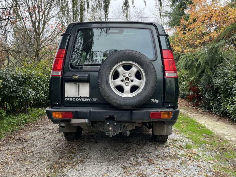 Bild 2/29 von Land Rover Discovery 2.5 Td5 (1999)