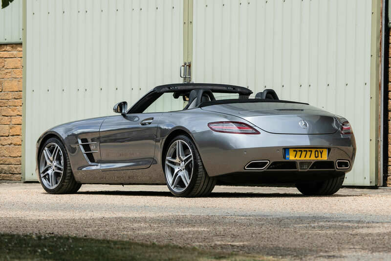 Image 4/50 of Mercedes-Benz SLS AMG Roadster (2014)