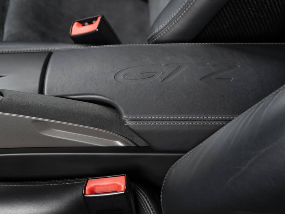 Bild 15/42 von Porsche 911 GT2 (2008)
