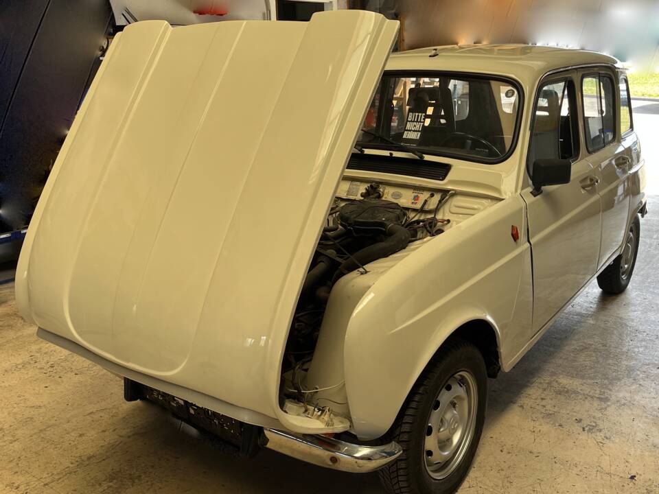 Immagine 37/54 di Renault R 4 TL (1987)