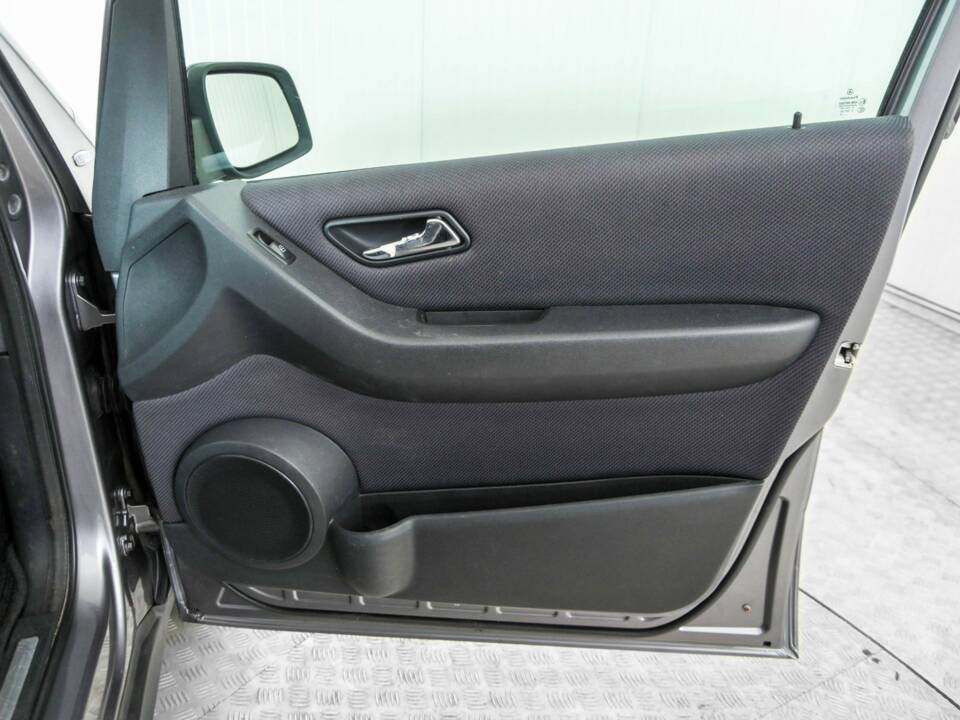 Bild 32/43 von Mercedes-Benz A 160 CDI (2010)