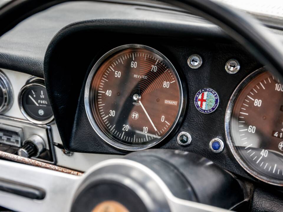 Immagine 29/35 di Alfa Romeo 1600 Spider Duetto (1967)
