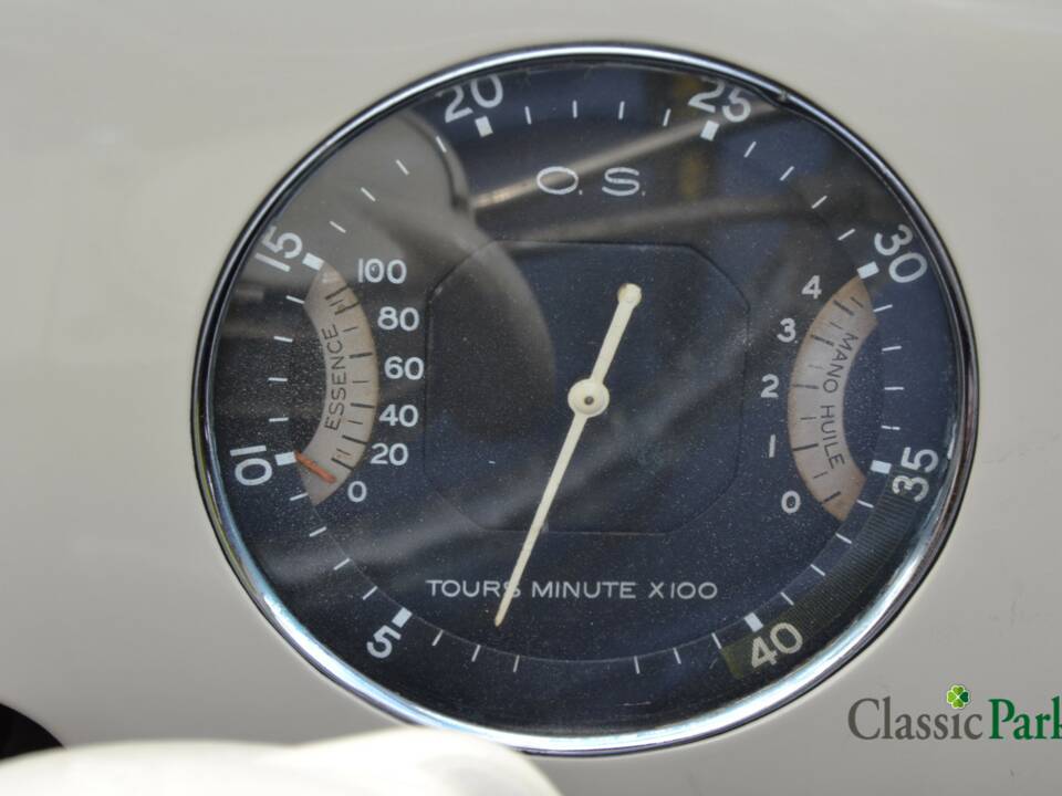 Image 38/50 of Delahaye 135M Worblaufen (1947)