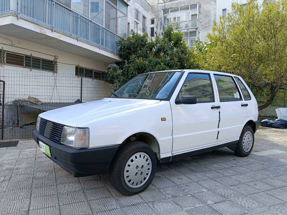 Image 6/48 of FIAT Uno 60 (1988)
