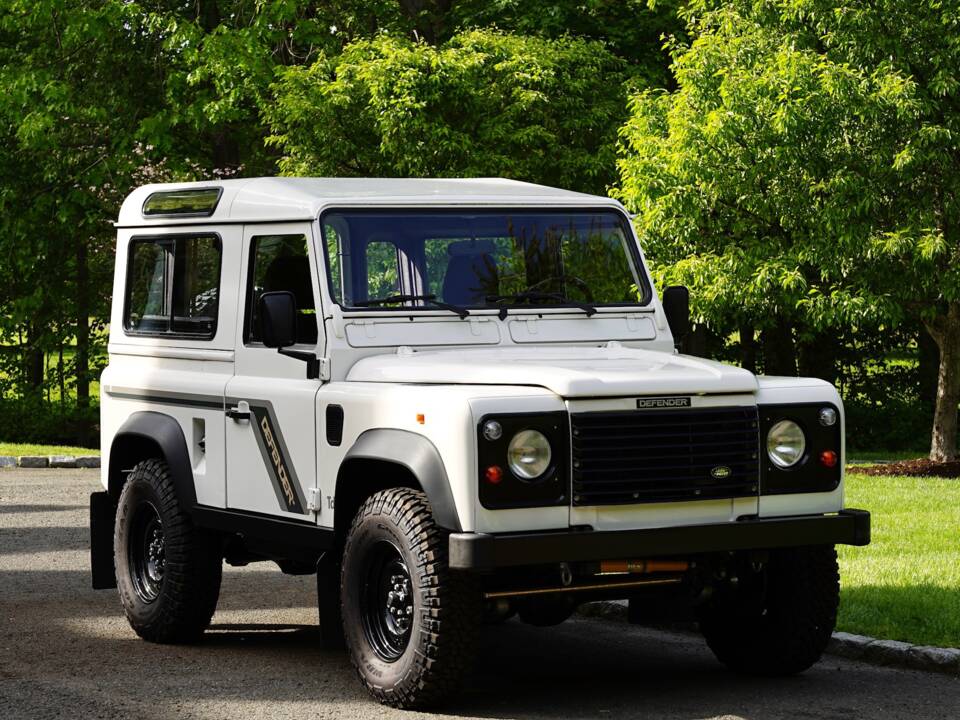 Image 94/96 of Land Rover Defender 90 (1995)