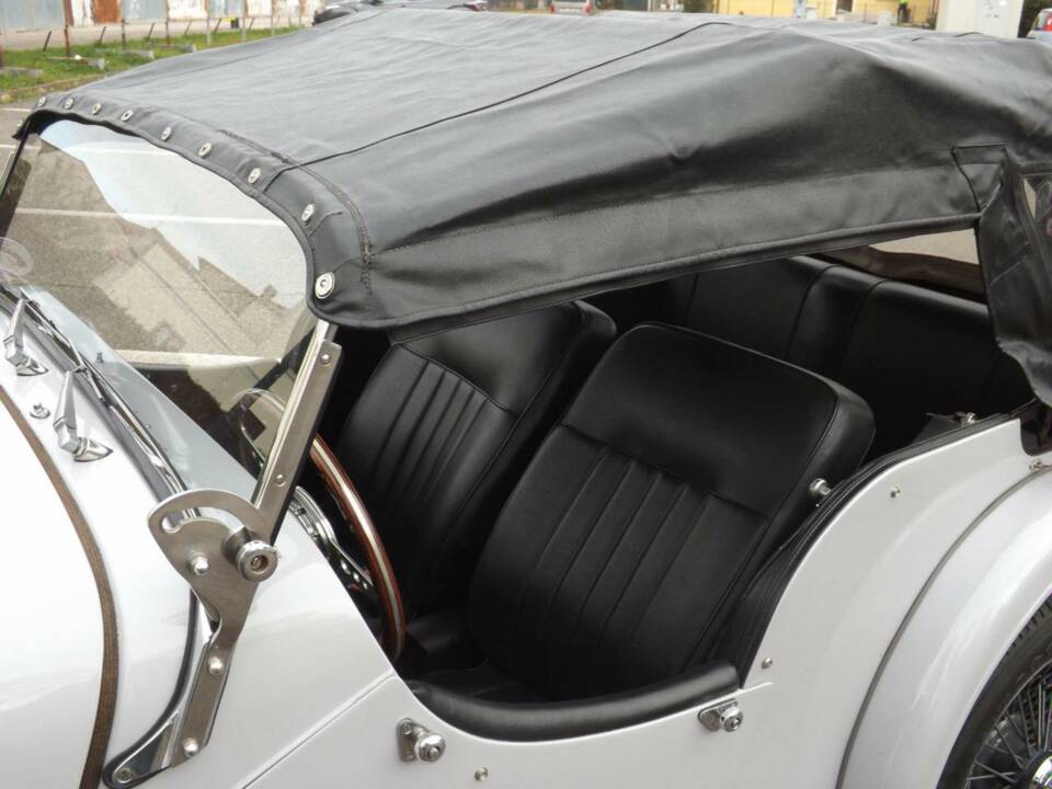 Bild 34/50 von Morgan 4/4 1600 (1985)