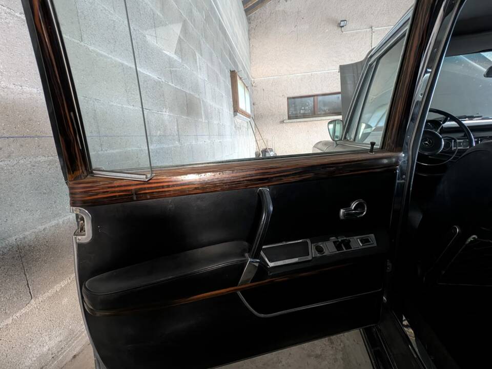 Image 38/46 of Mercedes-Benz 600 (1966)