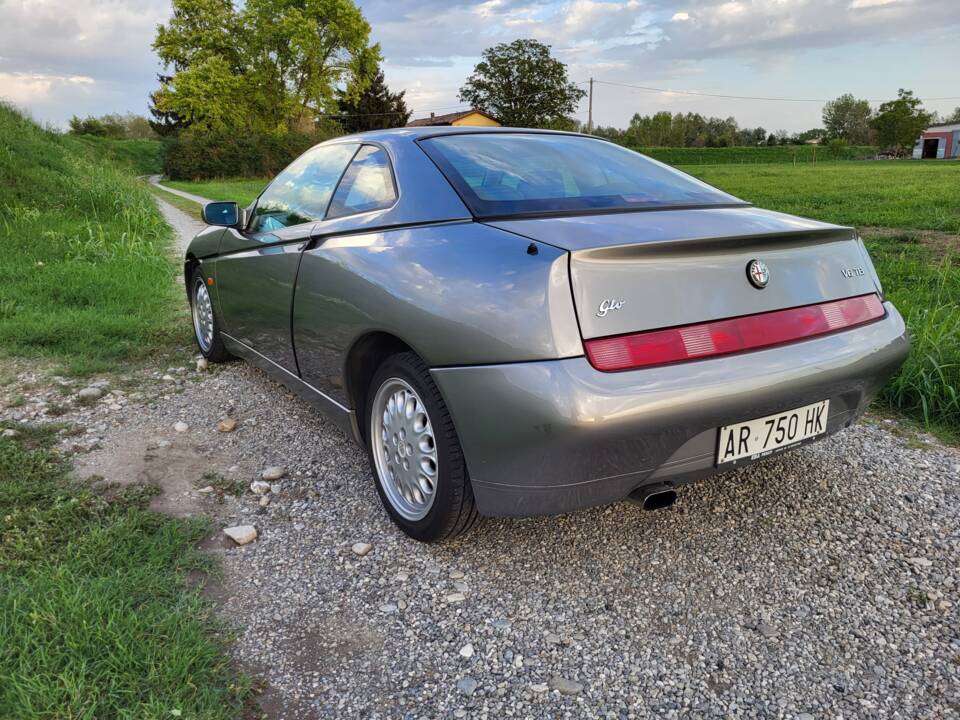 Bild 17/52 von Alfa Romeo GTV 2.0 V6 Turbo (1995)