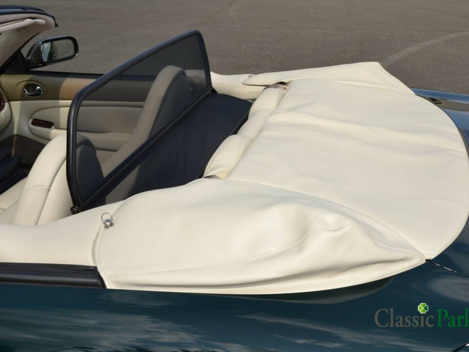Imagen 24/50 de Jaguar XK8 4.0 (1998)