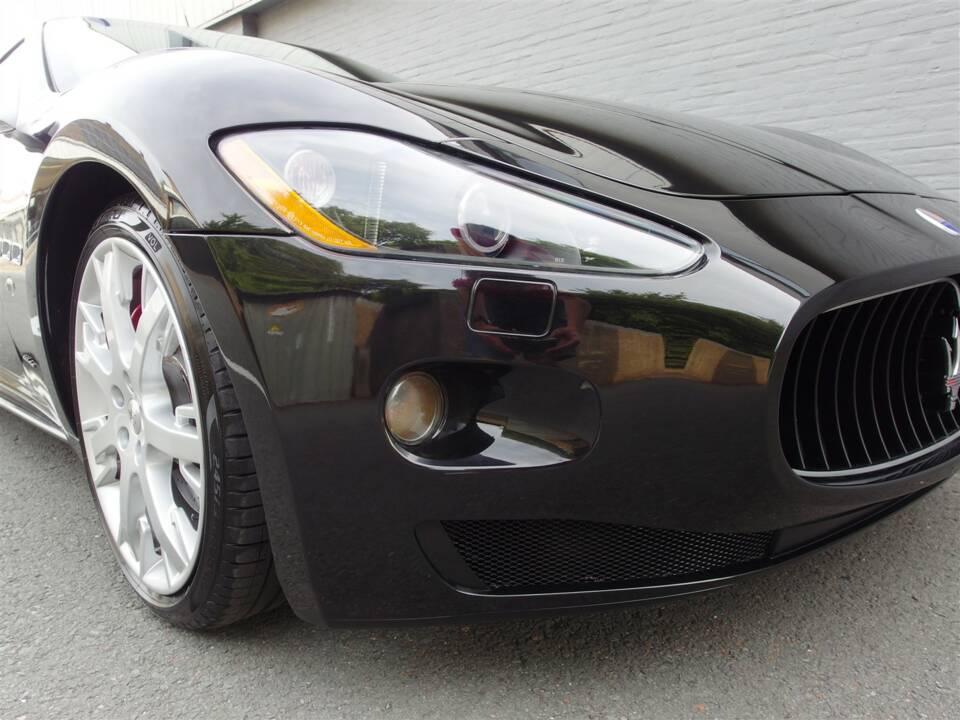 Afbeelding 42/100 van Maserati GranTurismo S (2010)