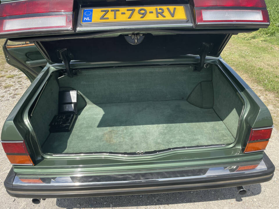 Bild 5/8 von Rolls-Royce Silver Spirit (1984)