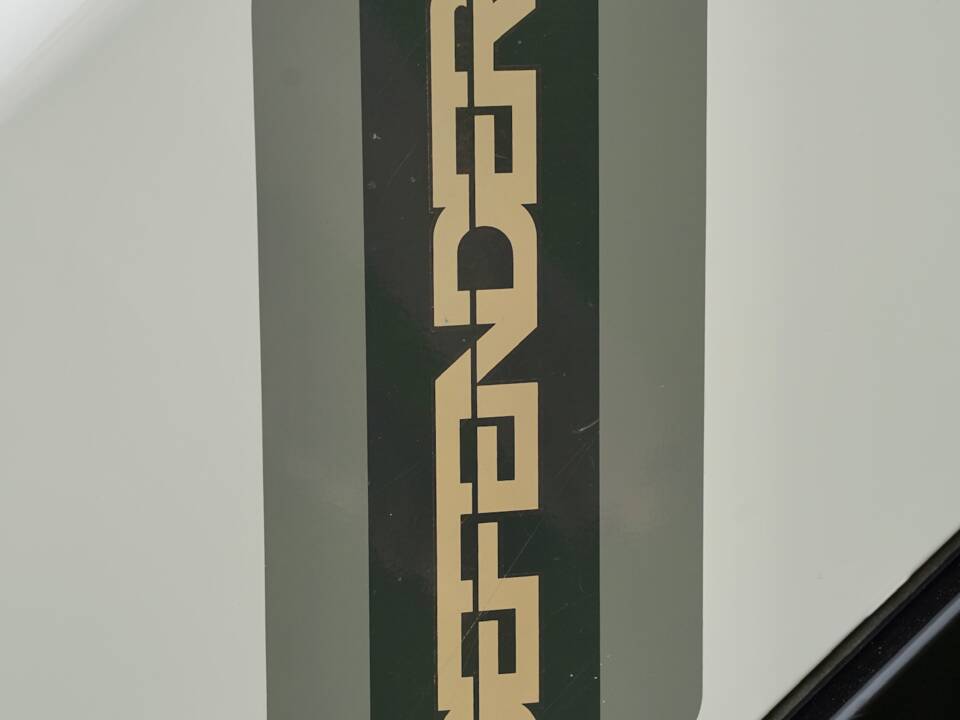 Image 72/96 of Land Rover Defender 90 (1995)