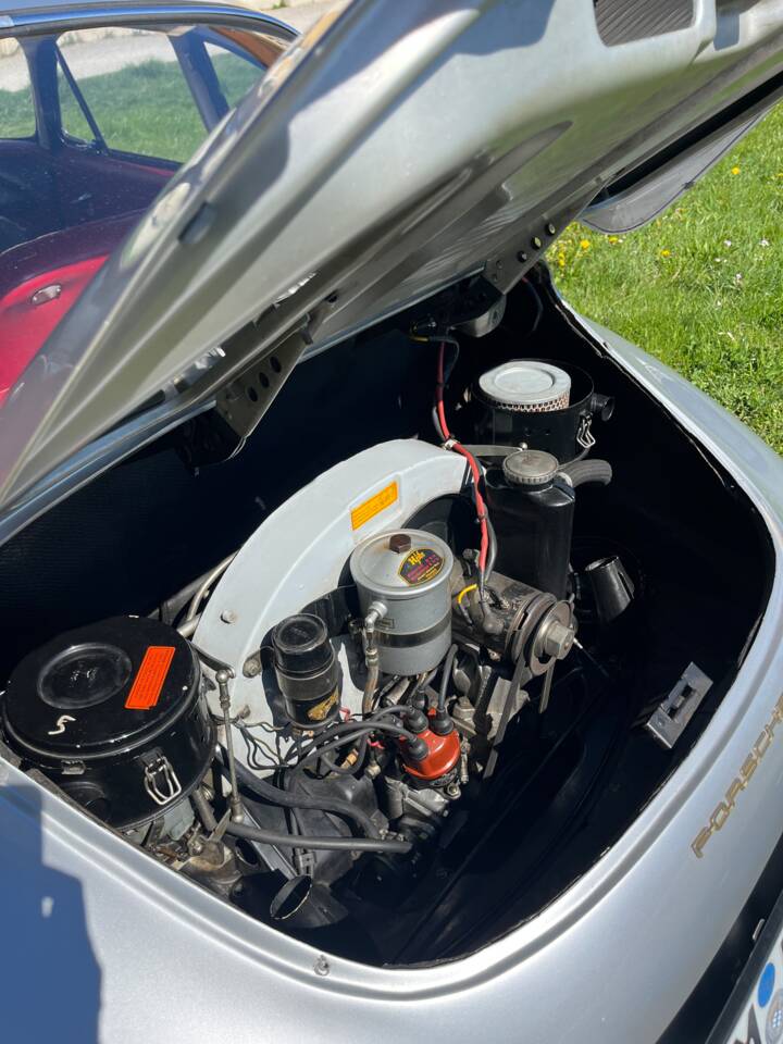 Image 51/63 of Porsche 356 C 1600 (1964)