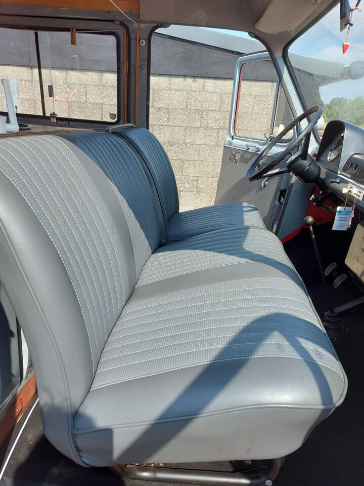 Image 24/26 de Ford Transit (1968)