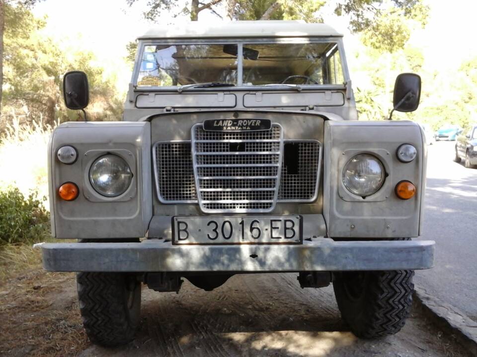 Image 1/30 of Land Rover 109 (1980)