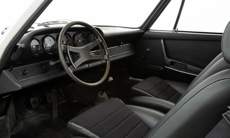 Image 2/5 of Porsche 911 Carrera RS 2.7 (Touring) (1973)