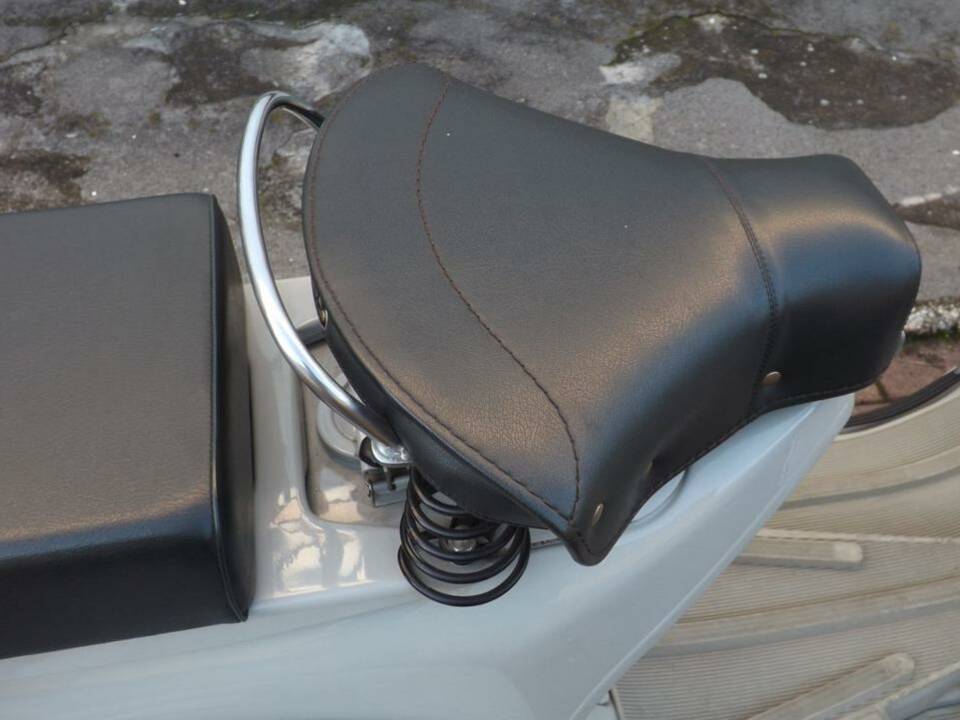 Immagine 29/50 di Piaggio Vespa 125 (1955)