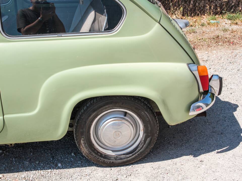 Image 5/22 of SEAT 600 E (1971)