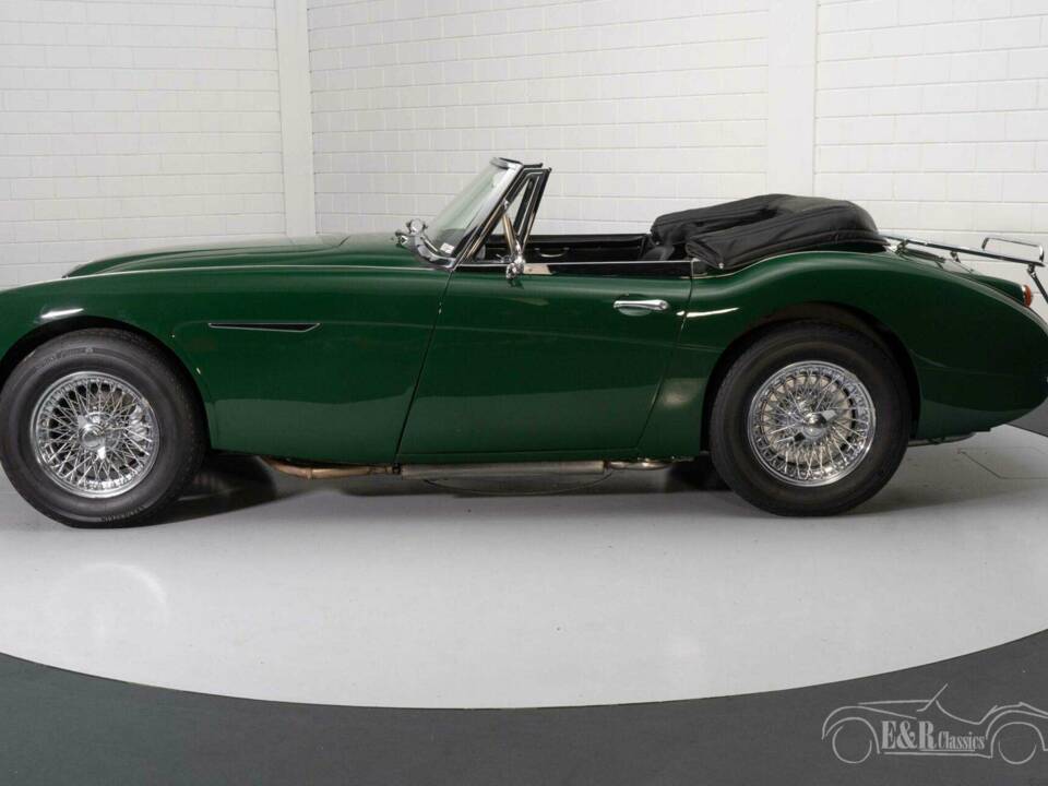 Imagen 5/19 de Austin-Healey 3000 Mk III (BJ8) (1966)