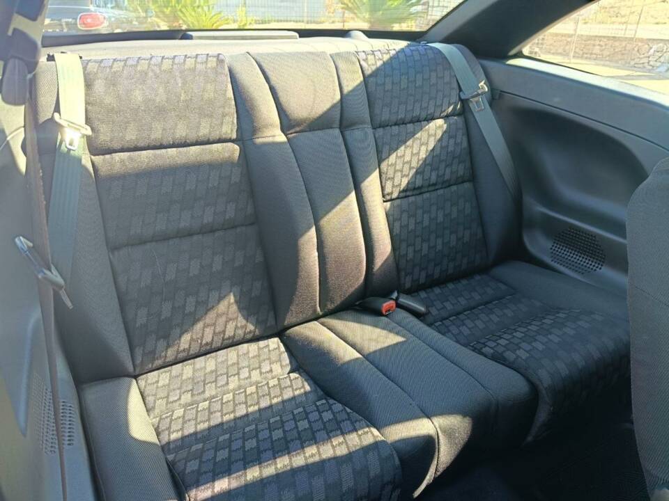 Image 11/50 of FIAT Coupé 1.8 16V (1997)