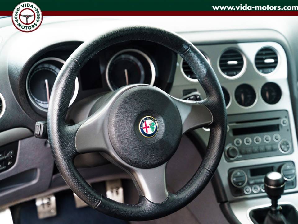 Image 16/36 of Alfa Romeo Brera 2.2 JTS (2007)
