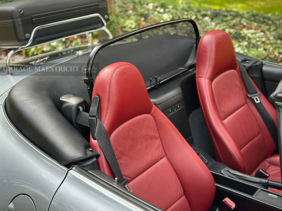 Image 28/69 of BMW Z3 2.8 (1997)