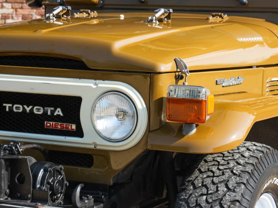 Image 17/50 de Toyota Land Cruiser BJ 40 (1979)