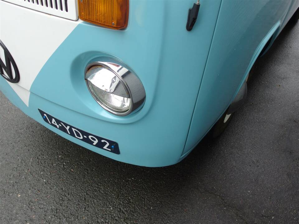 Bild 28/99 von Volkswagen T2b Kastenwagen (1977)