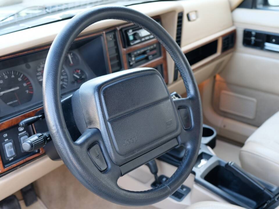 Image 36/67 de Jeep Cherokee (1996)