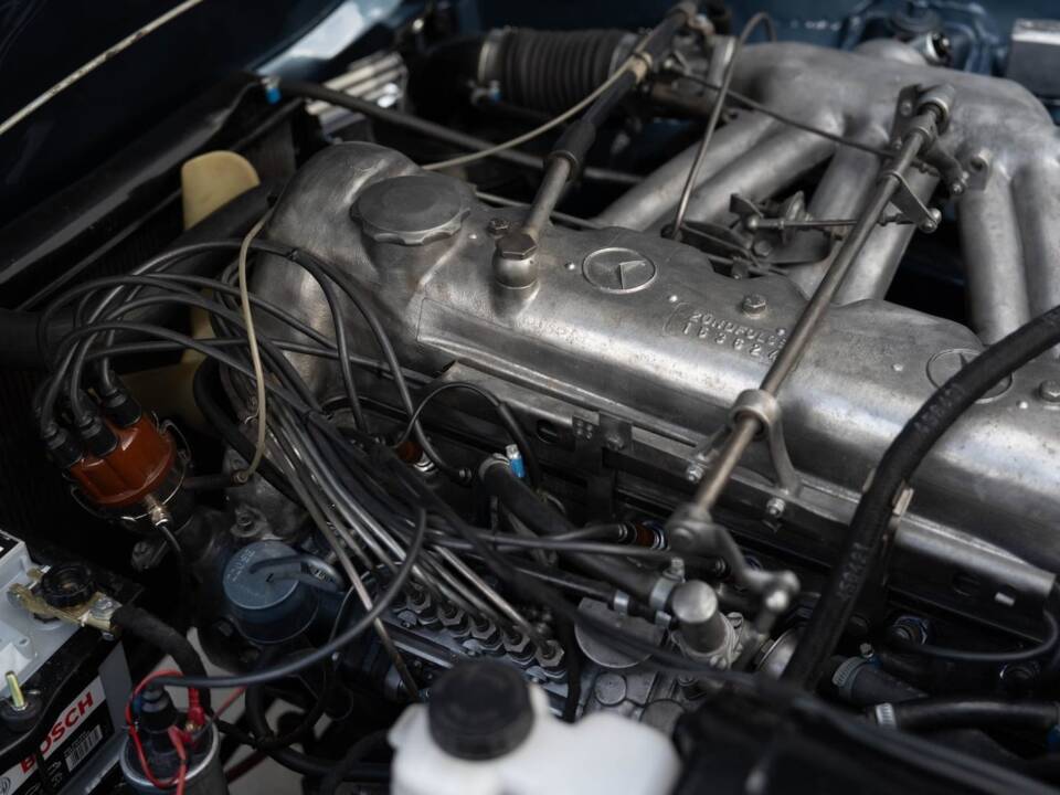 Immagine 77/93 di Mercedes-Benz 230 SL (1965)