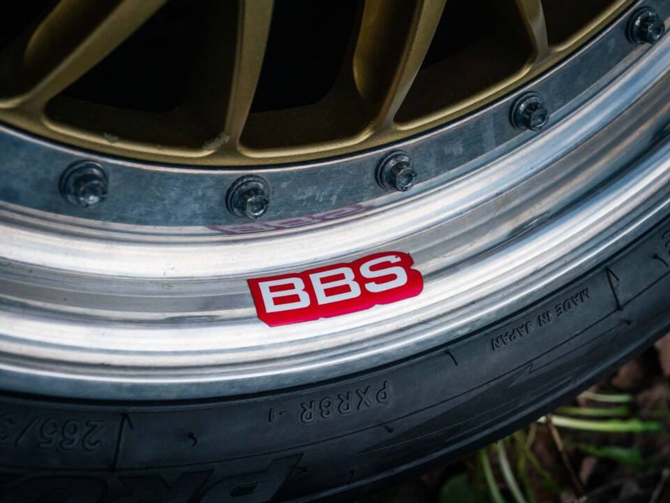 Image 31/84 of Porsche 911 Carrera RSR 3.8 (1993)