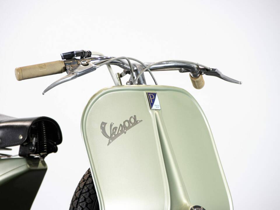 Immagine 43/50 di Piaggio Vespa 125 (1950)