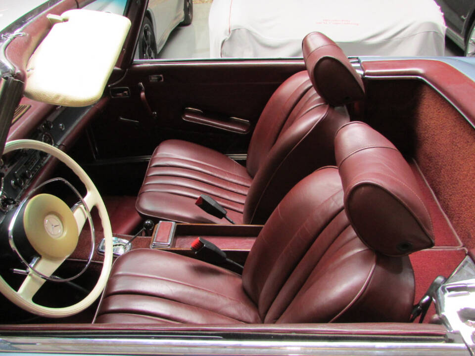 Bild 11/26 von Mercedes-Benz 280 SL (1969)