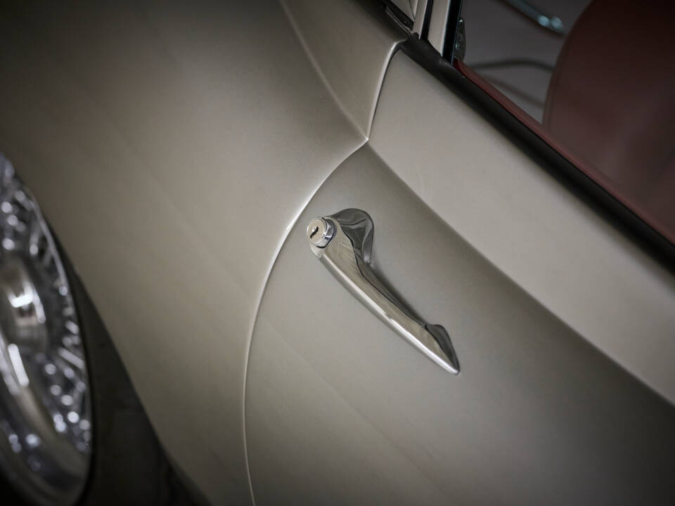 Immagine 26/99 di Jaguar E-Type 3.8 (1964)