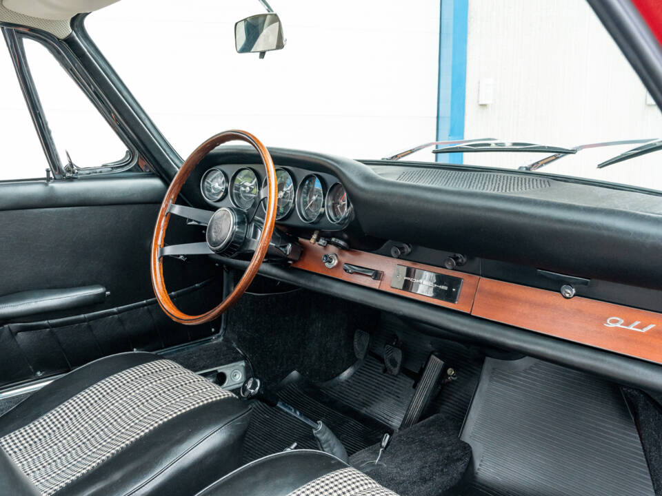 Afbeelding 24/64 van Porsche 911 2.0 (1965)