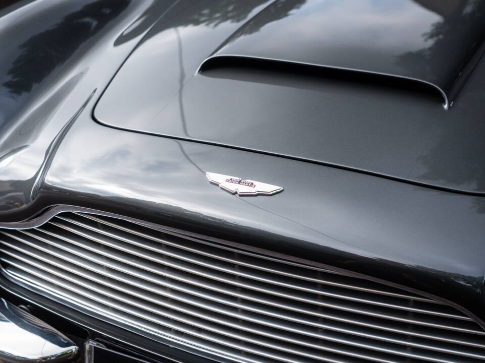 Imagen 46/49 de Aston Martin DB 6 Mk II (1970)