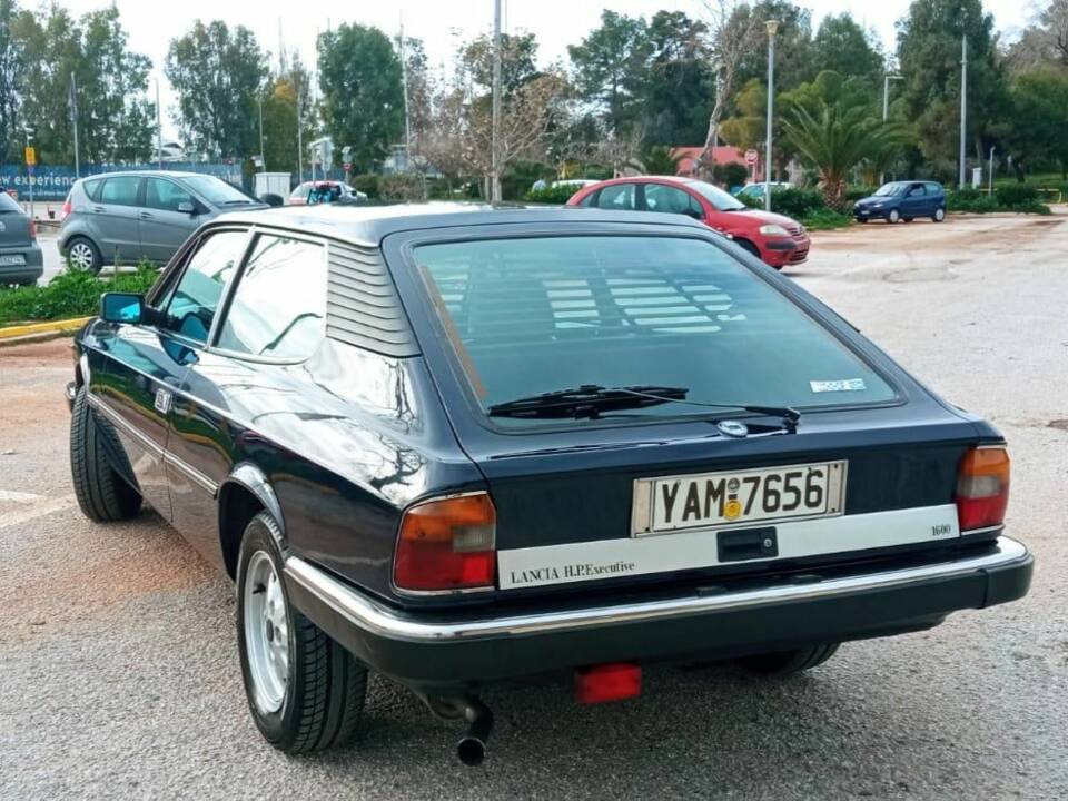 Bild 5/7 von Lancia Beta HPE 1600 (1981)
