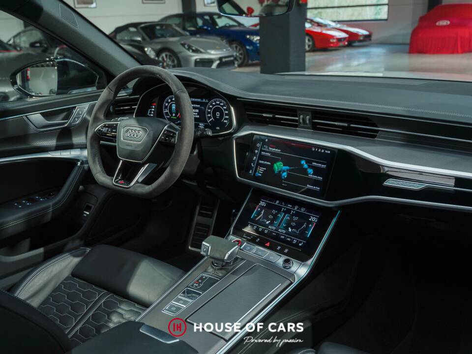 Immagine 16/24 di Audi RS6 Avant (2023)